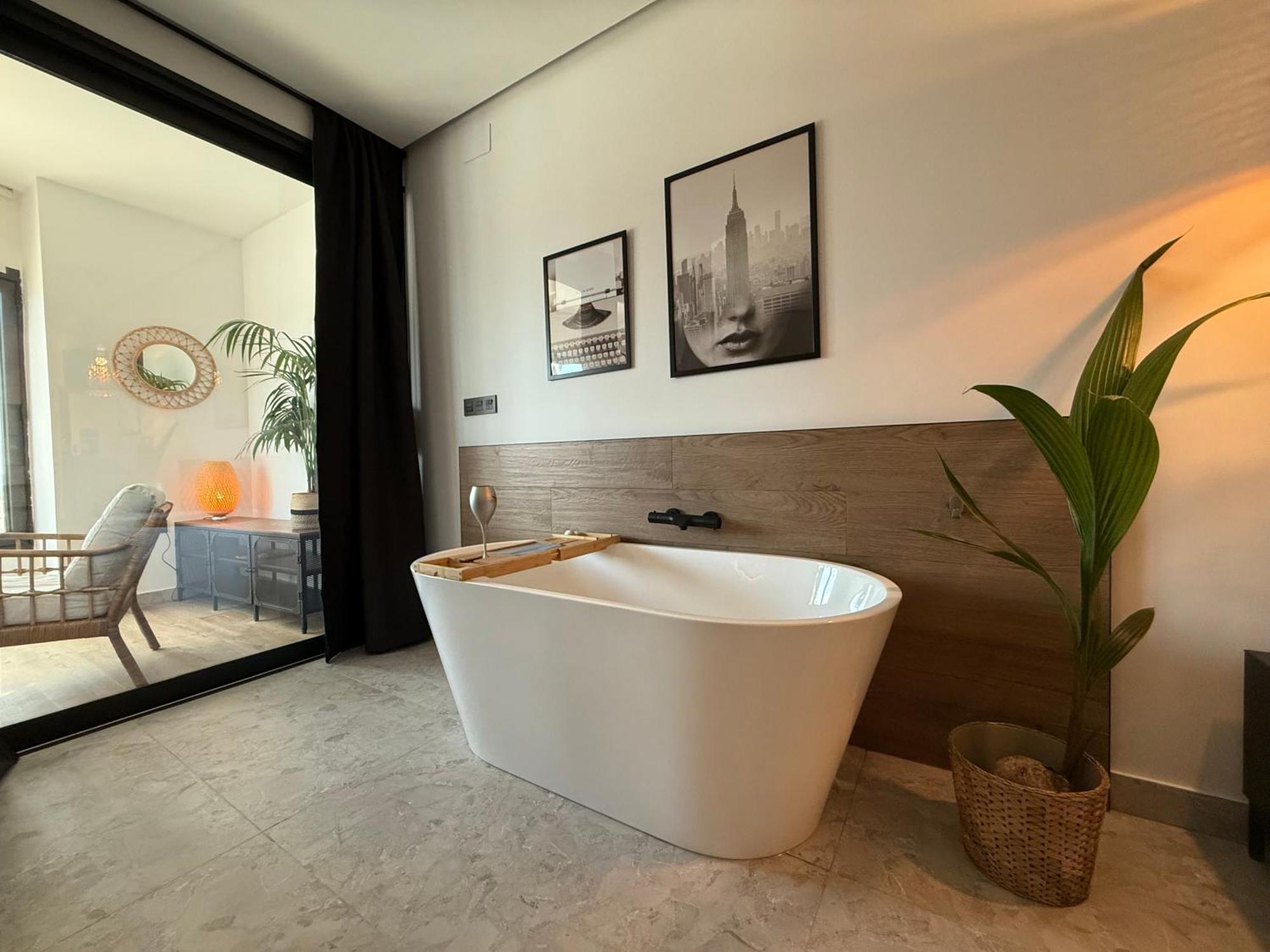Victoria Loft Bed & Breakfast Castell de Ferro Ngoại thất bức ảnh